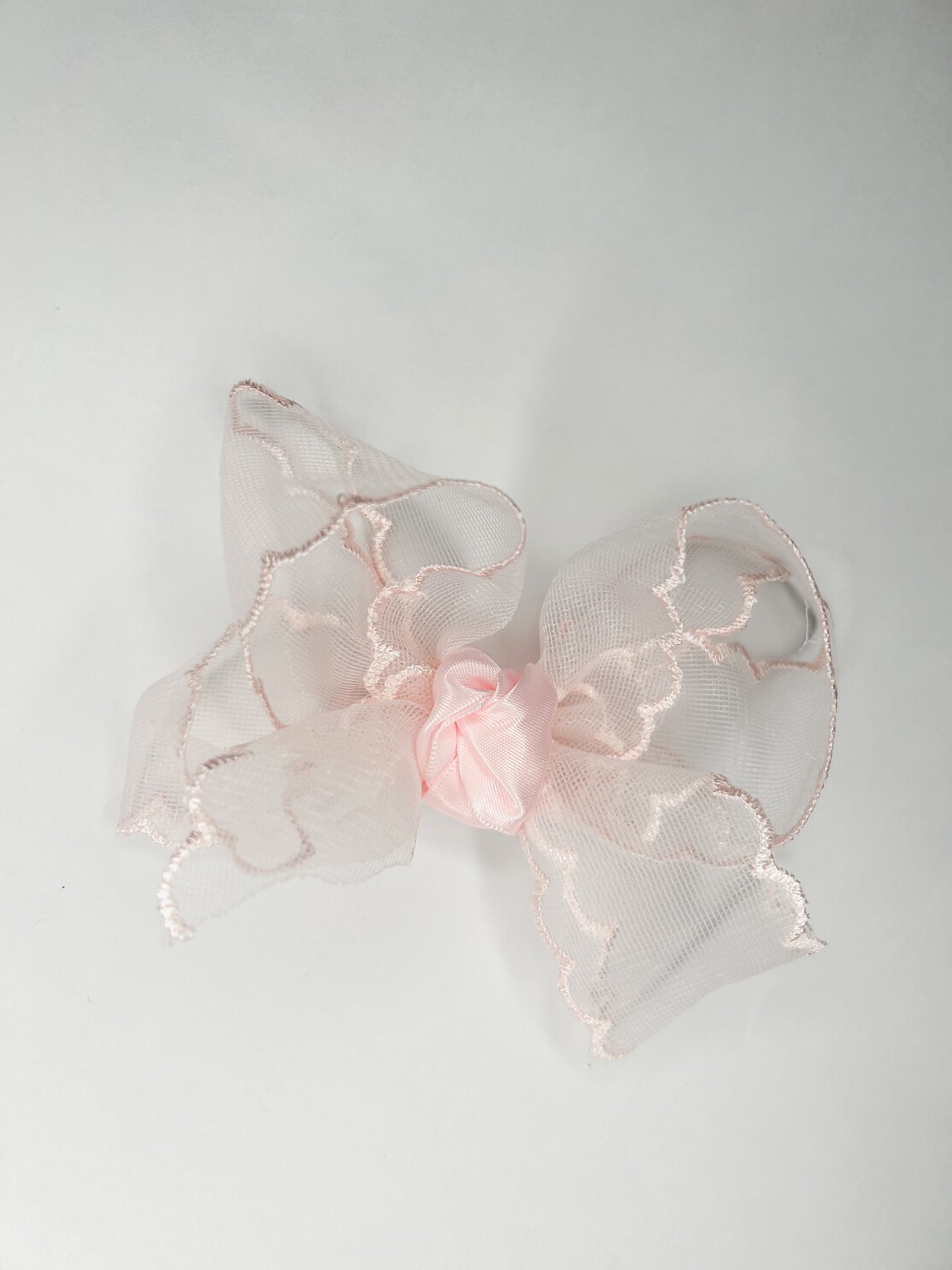 4.5” Scalloped Organza Bow on Alligator Clip (Pink and White)