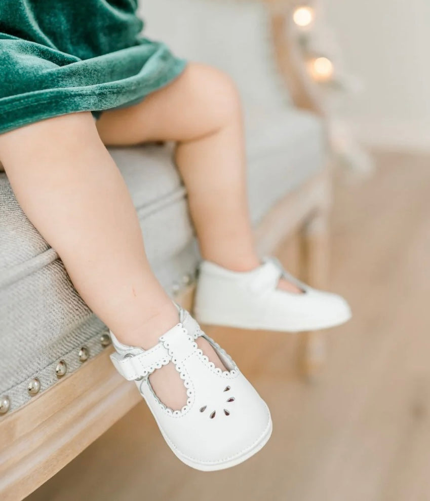Dottie Scalloped T-Strap Mary Jane (Baby)