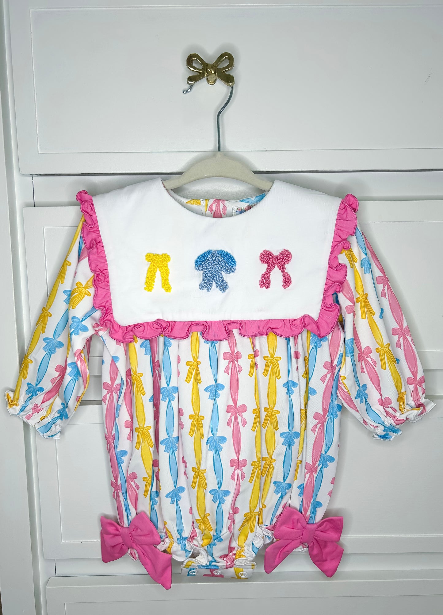 Colorful French Knot Bow Bubble