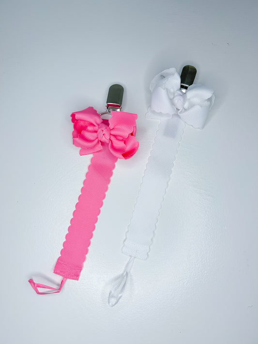 Scalloped Grosgrain Pacifier Clip w/ detachable Bow (Pink & White)