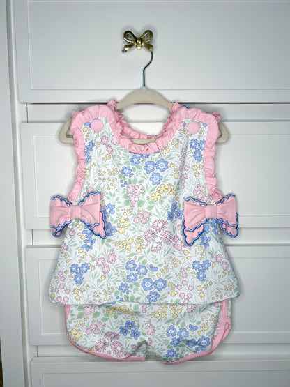 Florals and Scalloped Bows Play Set